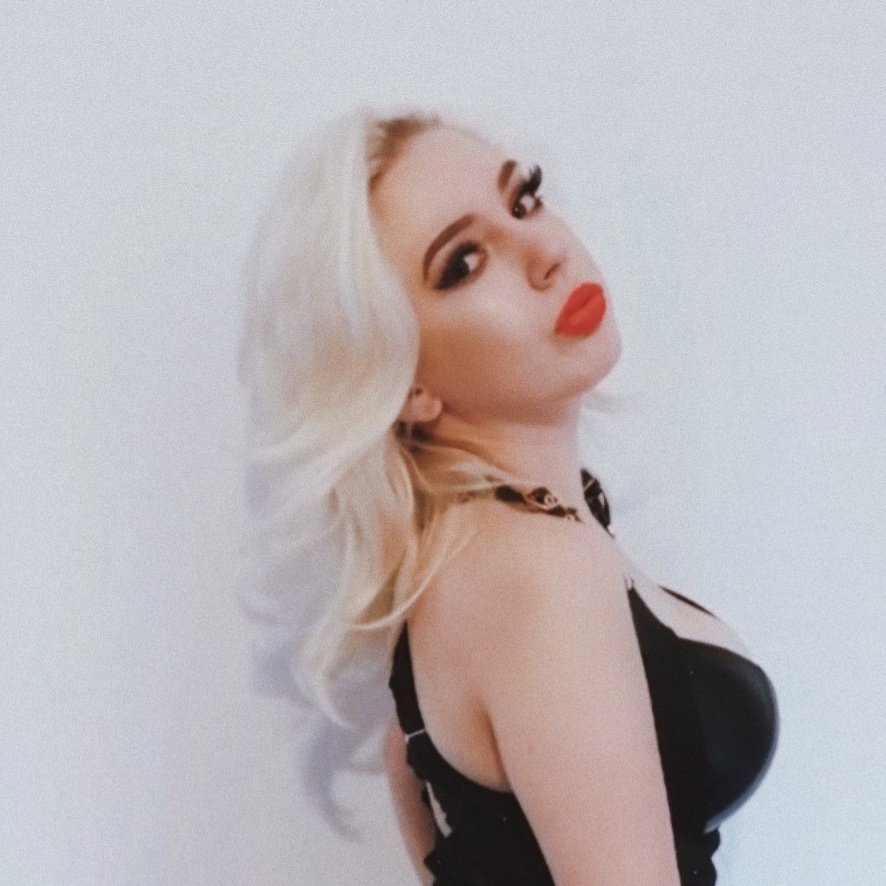 superiorcoven's tweet photo. We are @goddesspetitex and @RHartxx
Welcome to our Coven.
We are your supremes.
Worship, serve and obey us. https://t.co/mhoLXympHL