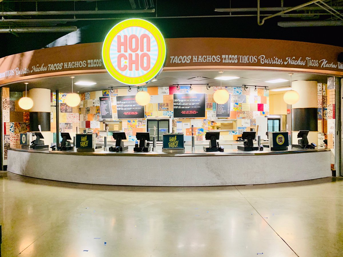 UnionBrunch's tweet photo. 💥! Union Joints has officially brought a little Latin action to section 133 at Ford Field!!! Proudly doing what we do on the Main Concourse!!!
#honcho #fordfield #unionjoints #honchotacos #honchonacho @EatHoncho @fordfield https://t.co/4uKnye8xP2