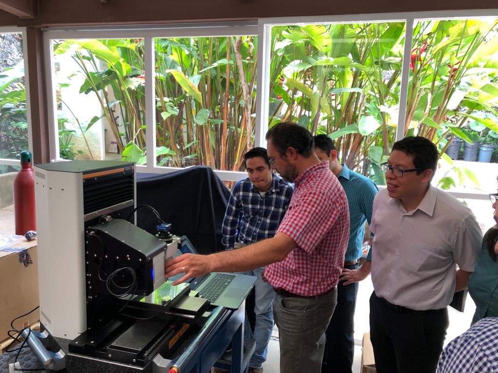 HelmutFischerMx's tweet photo. Capacitación a nuestro socio de negocios @intercovamex para el uso de nuestro instrumento de Nanoindentación HM2000, con el que estaremos haciendo demostraciones en el XXVIII Internacional Materials Research Congress. ¡Estamos listos! ¡Los esperamos en Cancún!
#MeasuringMadeEasy https://t.co/8Zm65JTVxT