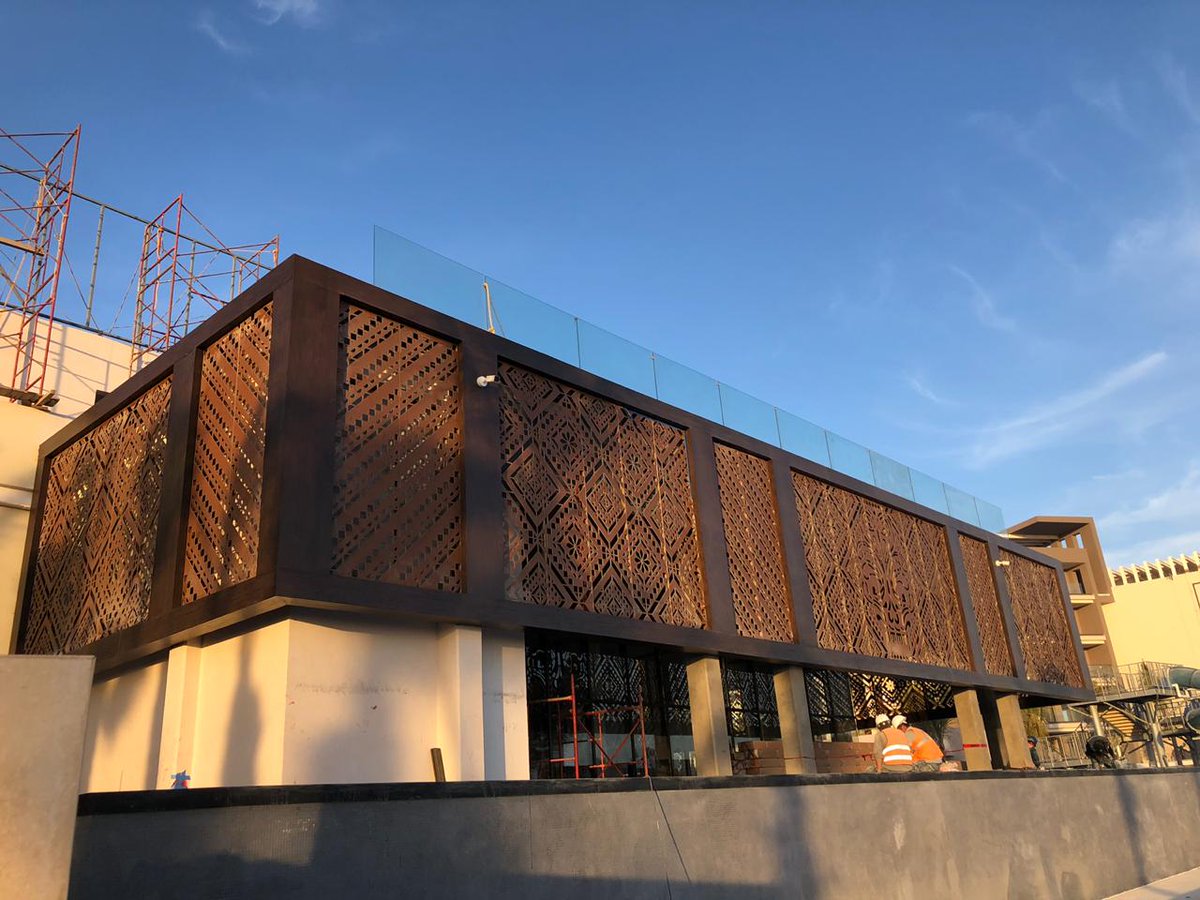 HDLatam's tweet photo. Si hay algo que distingue a los hoteles Hard Rock es su diseño y estética. Por eso, para su nuevo edificio en #LosCabos #México, el equipo de @ideasociados trabajó con nuestros paneles de una sola piel #ScreenPanel XL que le dan una identidad única https://t.co/JzoFE5FbcV https://t.co/eHdtucPOdq