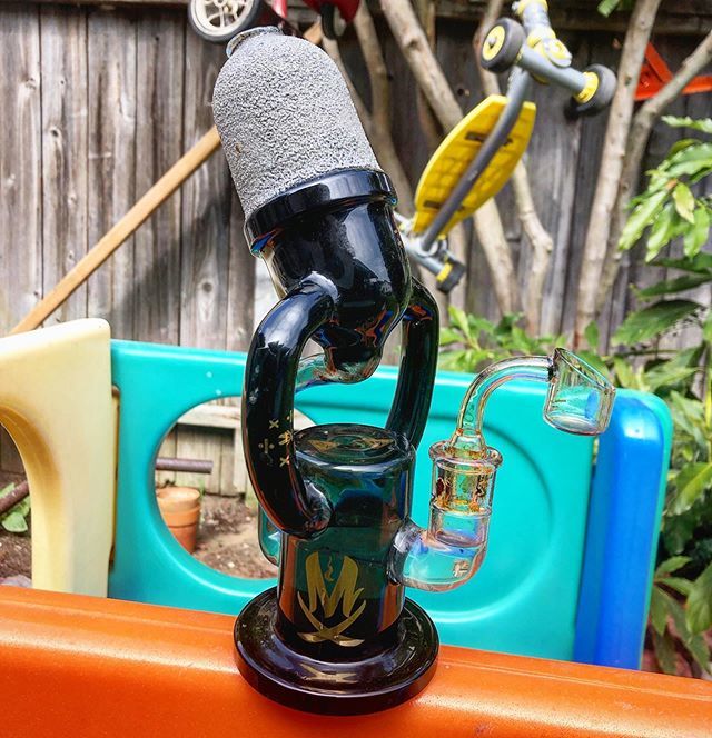 PipelineDistro's tweet photo. Speak into the #Mic when you smoke with us!! 🎙 #Mathematix #Microphone #Recycler #DoTheMath ➕➖✖️➗ #Mathematix #Recyclers #Mics #HipHop #Music #710 #420 #Dab #Dabs #Stoners #Smoker #Dabber #Artists #DabThis #Glass #GlassArt #BestOfGlass #HighSociety #HighLife #AmericanMad… https://t.co/jjgFiszIhv