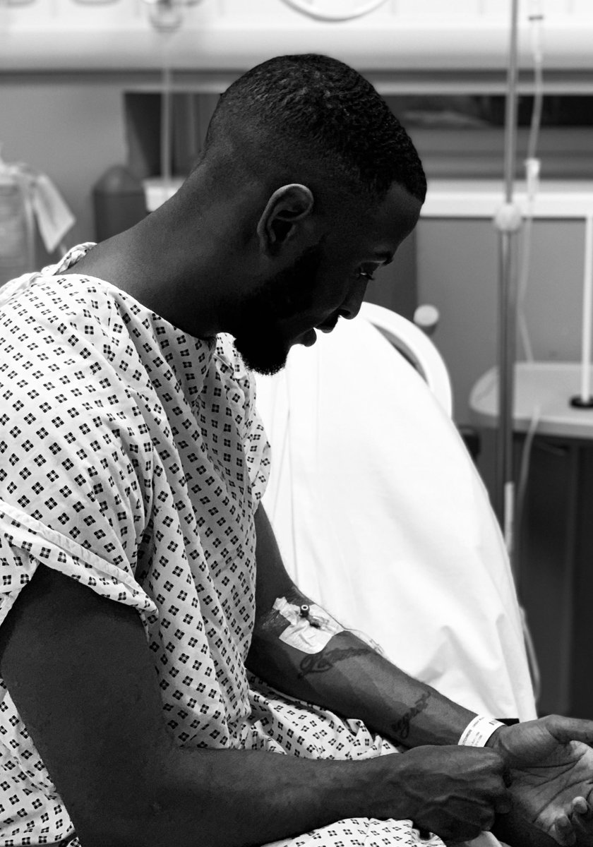 LitchIsDunbar's tweet photo. In the past 4 weeks I gradually lost the ability to walk as all my lower nerves shut off; due to random inflammation in my brain &amp; spine

I’ve dedicated each day in hospital to regaining my strength &amp; learning to walk again

A HUGE thanks to those who messaged &amp; came to visit♥️ https://t.co/IwyFUdsAkd