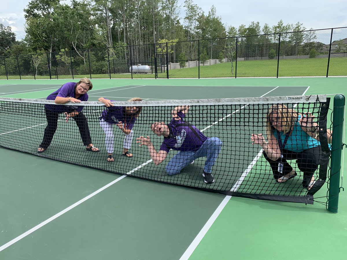 craft628's tweet photo. Scavenger hunt row 2, #teamTSMS #teamexceptional #gametime #wewenttoJareds #forthebirds https://t.co/uWViGs0OUT