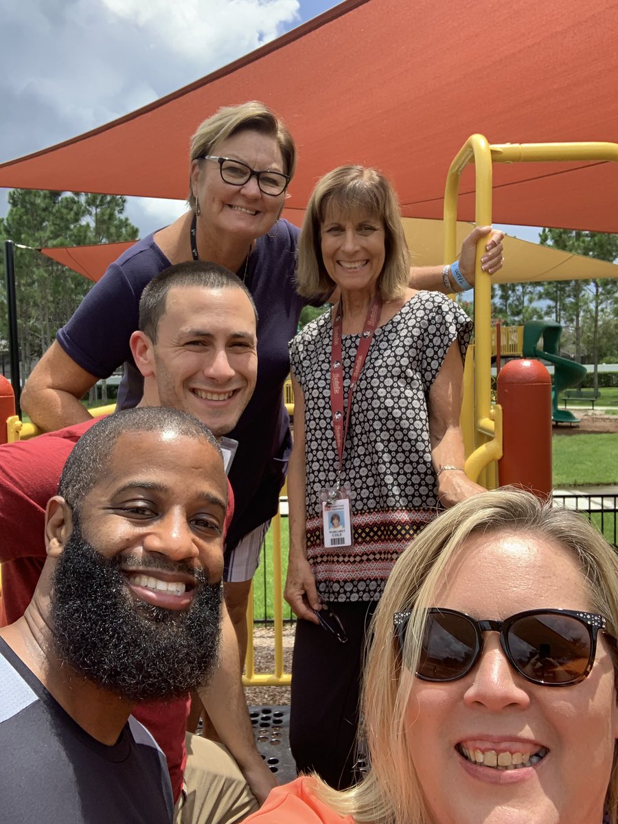 craft628's tweet photo. Scavenger hunt row three #teamTSMS #teamexceptional #gametime #whosthemascot #theteamthatpraystogetherstaystogether #startedfromthebottomnowwerehere https://t.co/r2T8mN1xtk
