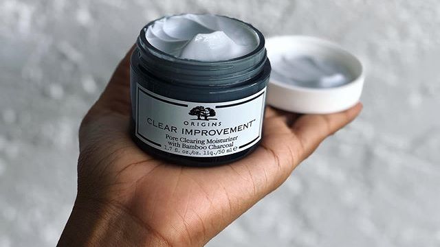 Influenster's tweet photo. @Origins' new Clear Improvement Pore Clearing Moisturizer, is clearing the way for beautiful skin for the newest #OriginsTribe member! Its clean formula has 1% Salicylic Acid and Bamboo Charcoal. Drop some 🎍 if you want to try it out! https://t.co/5fllWjFGGU 📸 Aishwarya https://t.co/NB6gSMwMWi