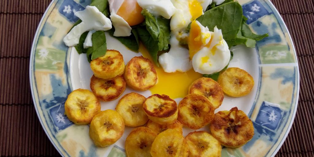 Eggs, Spinach and Plantains, one of my favourite breakfasts. Check out the recipe details:  instagram.com/p/B06WFhTDq3f/  #nutritionalimpact #thesageclinic #kitchenerholisticnutrition #kwawesome #grainfree #GAPSpractitioner