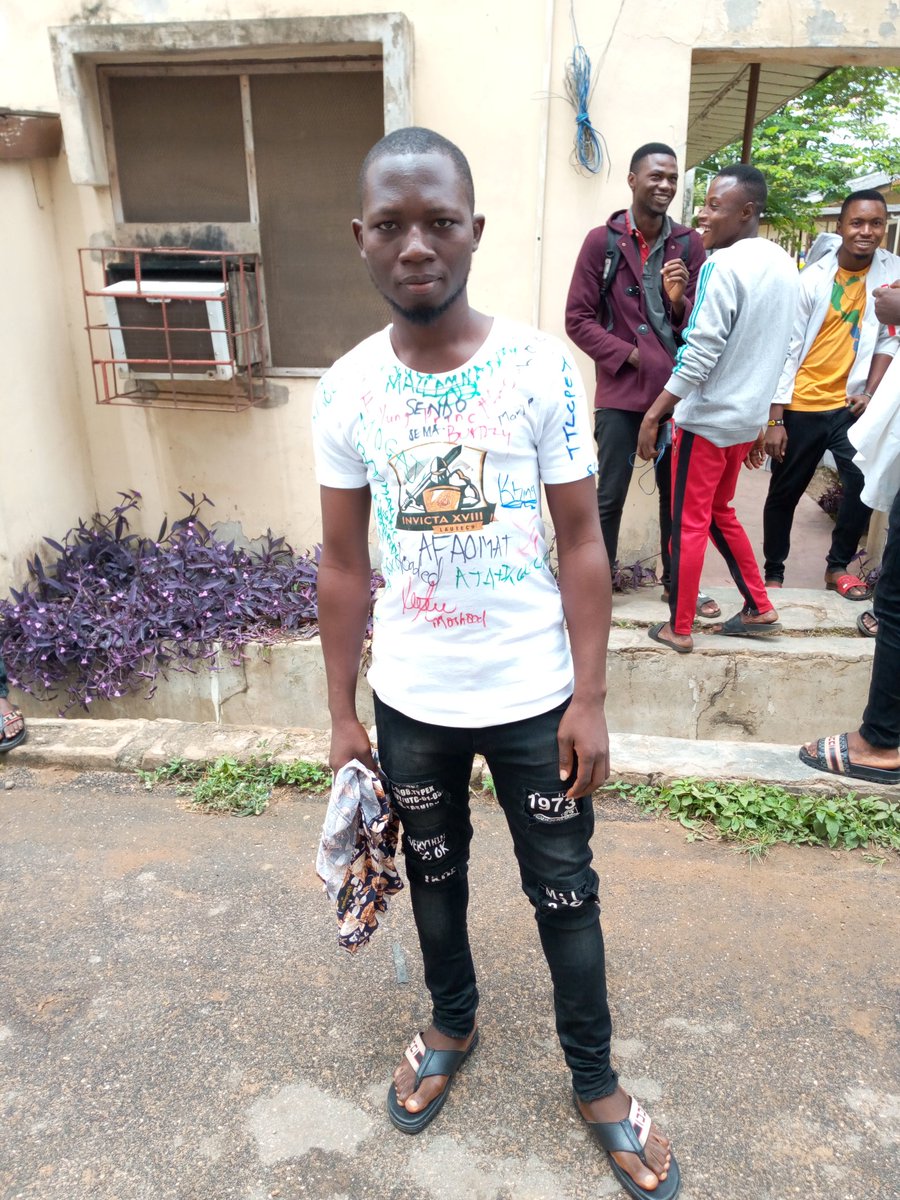 nas_collectionz's tweet photo. AlhamdulillahππΎππΎ
Logging out of #Lautech at last
#invicta18 #Lautech https://t.co/oR52TLgpgq