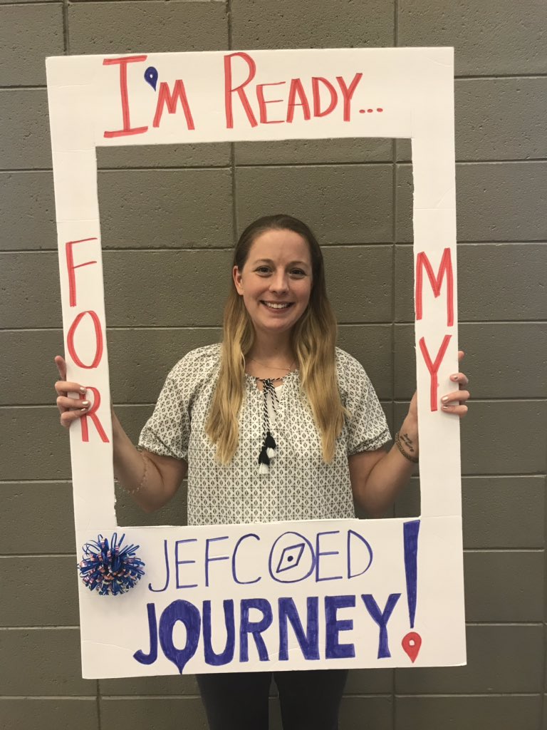 CynthiaCates13's tweet photo. New @JEFCOED teacher’s smiling BIG at New Teacher Orientation!!! Welcome new teachers!! https://t.co/H0J0LiuApp