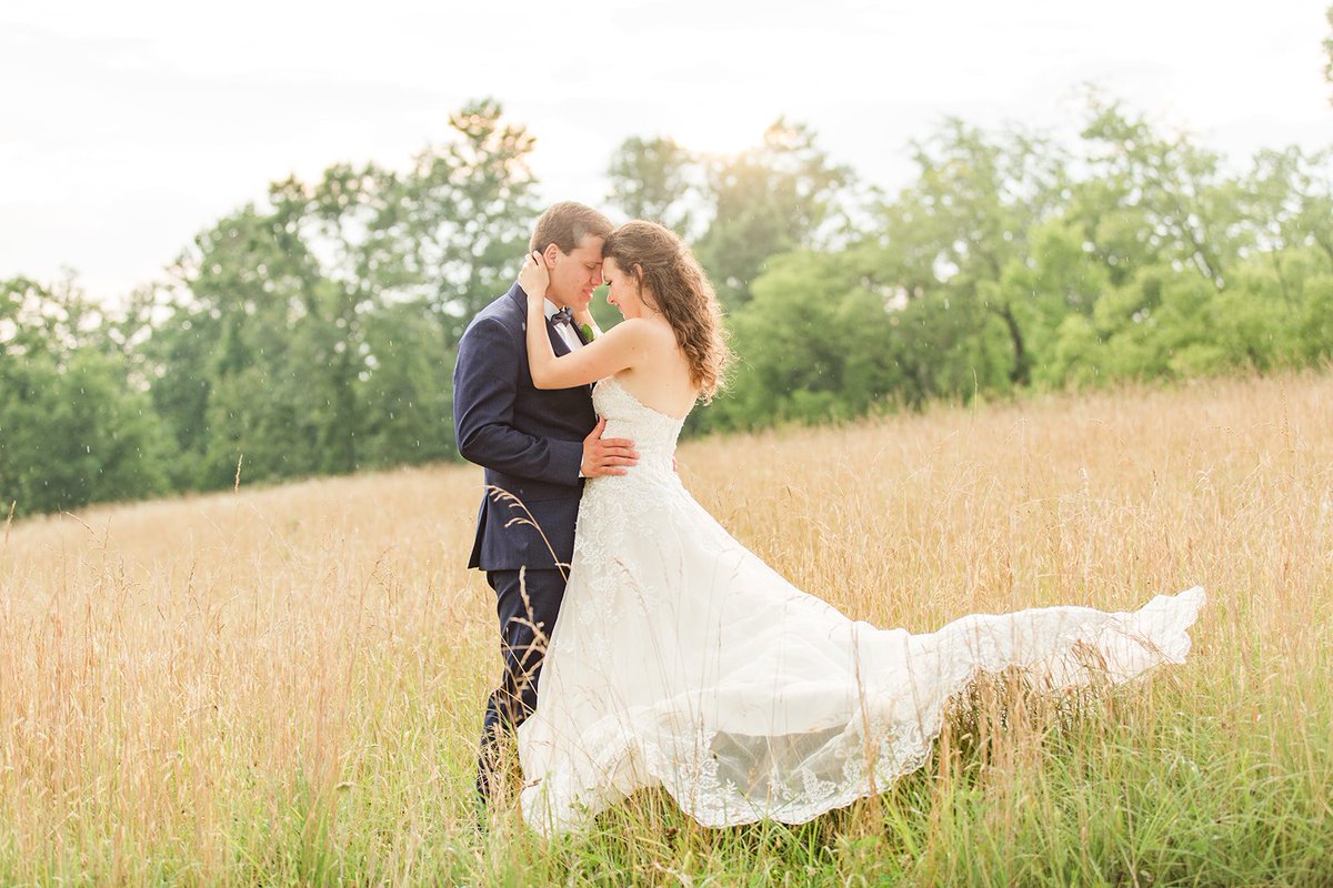 LodgeForge's tweet photo. All of her smiles start with him 💛
Photography: @amandazeidersphotography
.
.
.
.
.

#wedding #amandazeidersphotography #centralpaweddings #weddingphotography #theknot #weddingwire #centralpaweddings #centralpa #brideandgroom #weddingvenue #weddingday #weddinginspiration https://t.co/ehO1S6Fk19