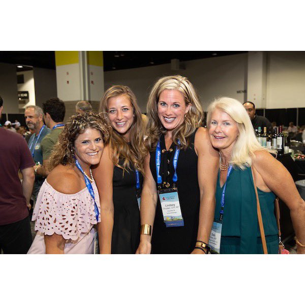 SummitFnNetwrks's tweet photo. Just reminiscing about the great time we had connecting with our advisors in Denver at #Connect19 #connectcetera https://t.co/zsyPeKDRSq
