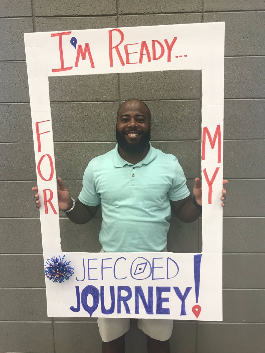 CynthiaCates13's tweet photo. New @JEFCOED teacher’s smiling BIG at New Teacher Orientation!!! Welcome new teachers!! https://t.co/jJ8xFR68vQ