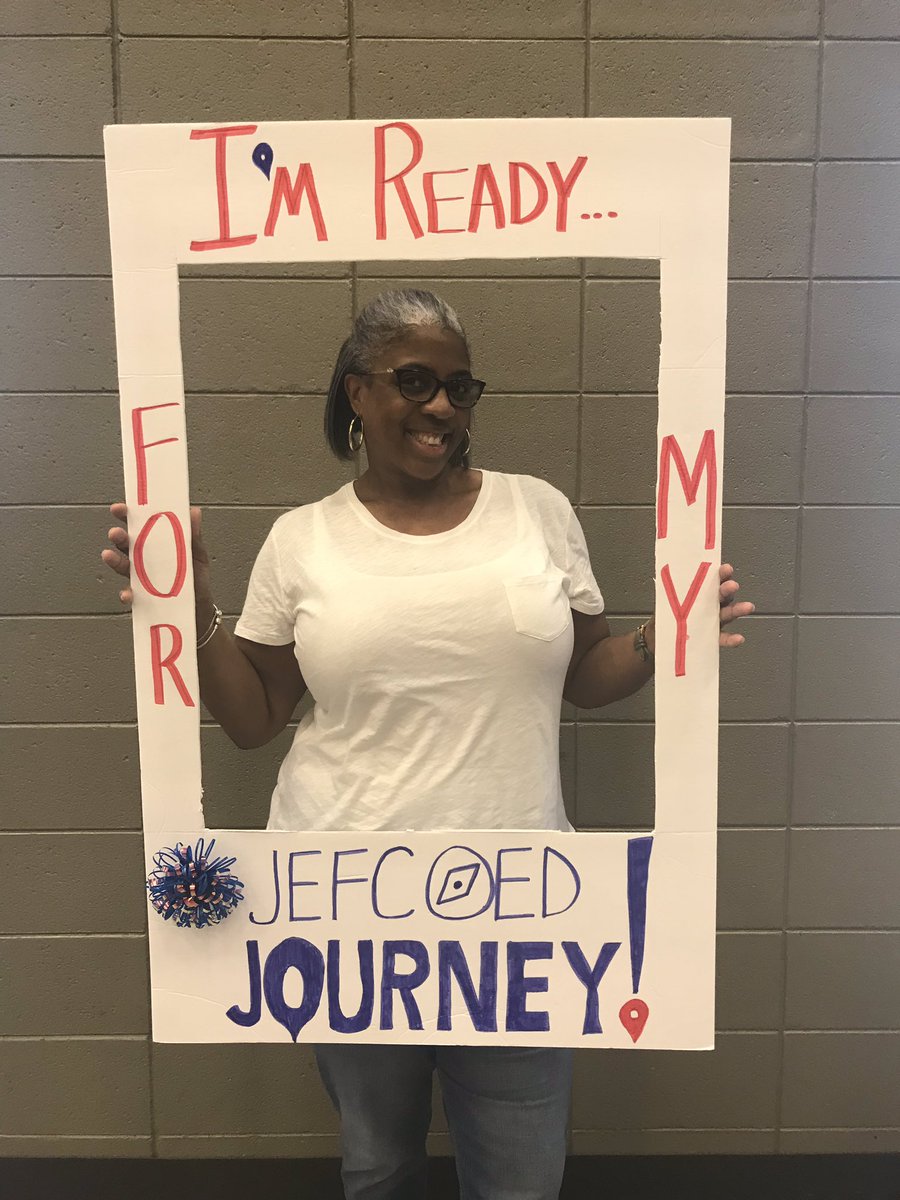 CynthiaCates13's tweet photo. New @JEFCOED teacher’s smiling BIG at New Teacher Orientation!!! Welcome new teachers!! https://t.co/jJ8xFR68vQ
