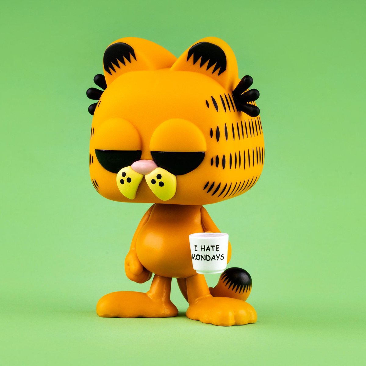 Garfield with I Hate Mondays Mug Funko Pop Vinyl New in Mint Box Protector 