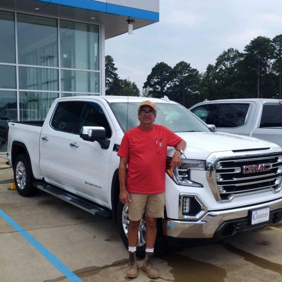 BuyCourtesy's tweet photo. Congrats to Larry Fristoe and Jay Haddox! It’s G M C Sierra time! Both wonderful customers driving off in NEW trucks! Thanks to the one and only Leslie Towns for being the man! #professionalgrade #gmc #sierra #courtesy #ruston https://t.co/9AVsMOfSpl