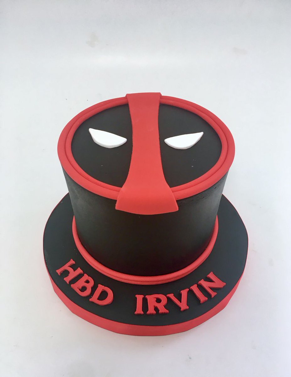 DulceyCacao's tweet photo. Cake para cumpleaños #dulceycacao #postrespanama #postrespty #deadpoolcake #cakedeadpool https://t.co/uYelJd1FRa