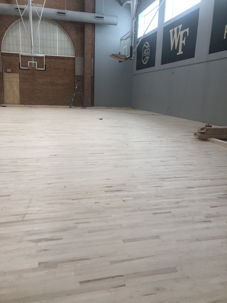 The practice court is down in our new <a href="/MitShahNoble/">MitShahNoble</a> Basketball Complex!!

🎩🏀😍