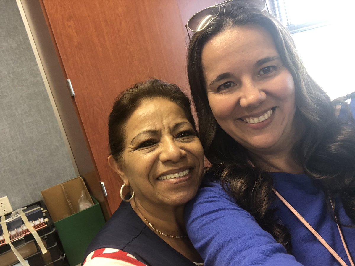 SoniaJasso98's tweet photo. We Thank our custodian! @PetersColonyES https://t.co/NWAbdFowBQ
