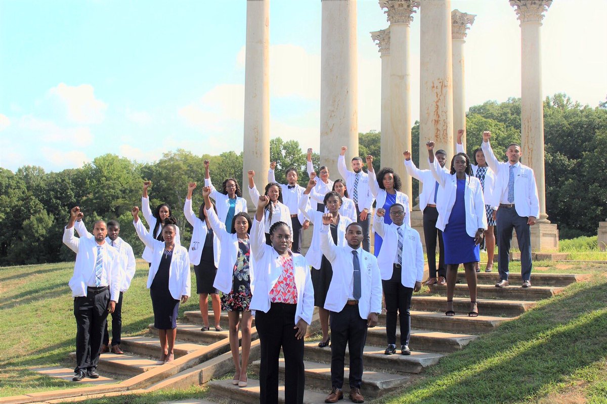 _iAmTheMan's tweet photo. In 2016, only 7.6% of medical students identified as African American. We are black history. We are HISTORY periodt. #HowardSNMA #WhiteCoatsBlackDoctors https://t.co/l9gdszBDkZ