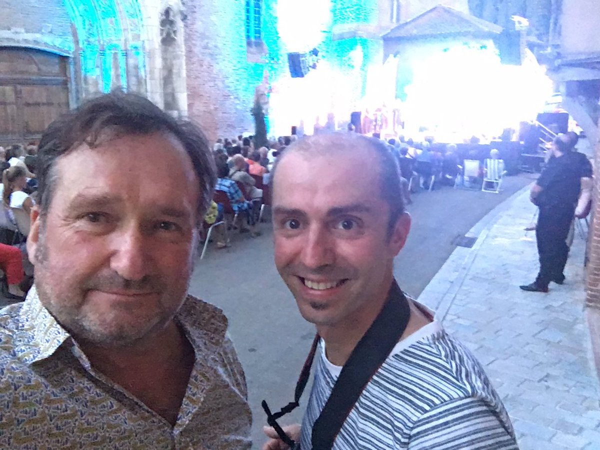 TourismeHG's tweet photo. #OneMeet
Quand Lionel de @blogslowlife rencontre @JMicoud, directeur de @TourismeHG pendant son séjour en #HauteGaronne, à l'occasion des #31Notesdete ! 👍🎺
#Rencontre #TourismeHG #concert #31Notesdete #RieuxVolvestre https://t.co/pwJktQa01h