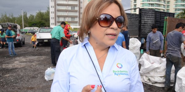 ImagendeVer's tweet photo. >>Invitan a la ciudadanía a #donar #materialreciclable para #ayudar a #niños y personas vulnerables
https://t.co/yYv8vmxCTY

#Veracruz      #BocaDelRío https://t.co/QKRpor1gDj