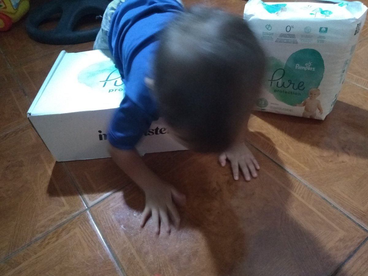 HERAHEAVEN_ARQ's tweet photo. Jajaja allá vooooyyy @Influenster @pampers #PureBaby #PampersPureProtection #complimentary https://t.co/ciFF6Wk4Iv