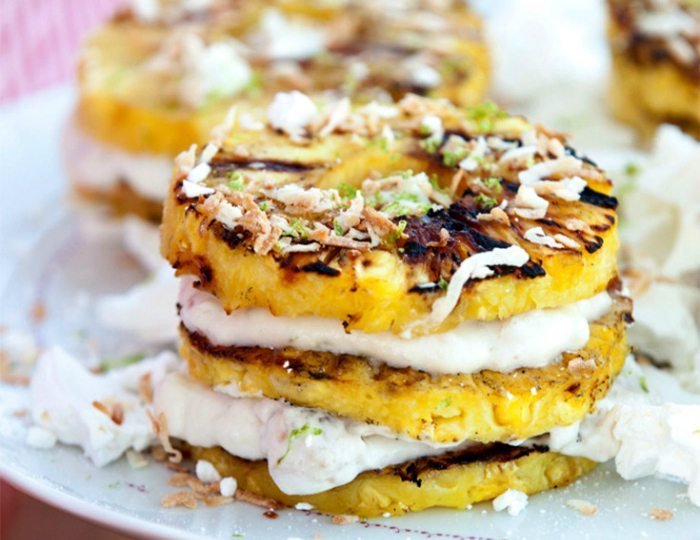 crownverityinc's tweet photo. Dessert on the BBQ? It's possible! Piña Colada Napoleon.

https://t.co/M243VNaeND

#Dessert #BBQ #PinaColada #Pineapple #Coconut #Rum #Yogurt https://t.co/jtNlVGGMSw
