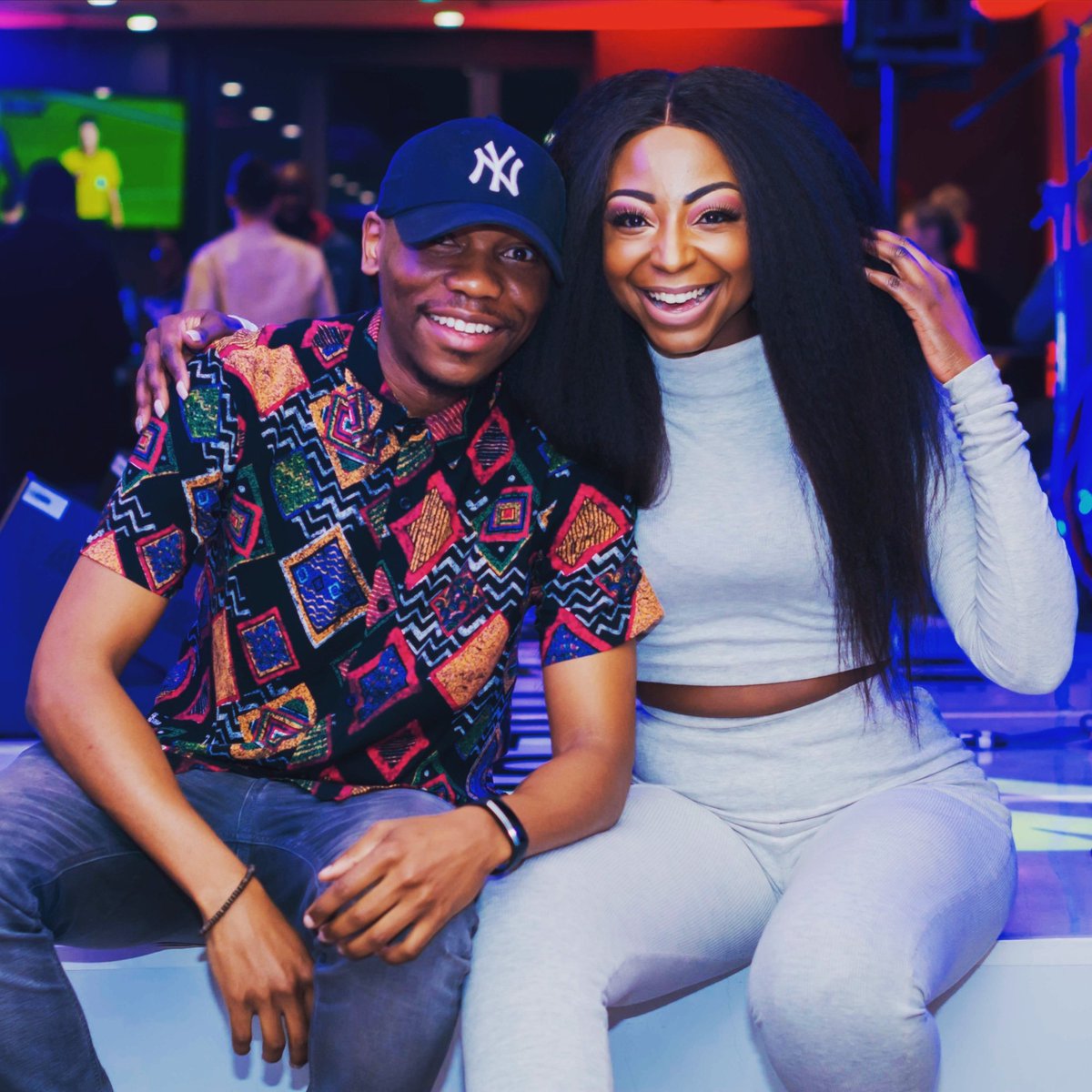 dakruk's tweet photo. 👫 to think that it hasn't even started yet. 🌹 Happy Women's Month 📷: @sheriffshots_ #radio #radioroyalty #radioheads #airmanship #radiofamily #legendaryshit #schoolofthehardknocks #happywomansmonth #circa2014 https://t.co/NK9IFYDPoz