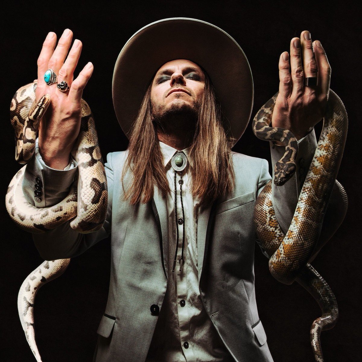 claytonbellamy's tweet photo. On our way to @Power104 to talk about #resistorz and The Congregation! #congregationmusic #rocknroll #blues #soul #salvation https://t.co/VSWwxxHeVW