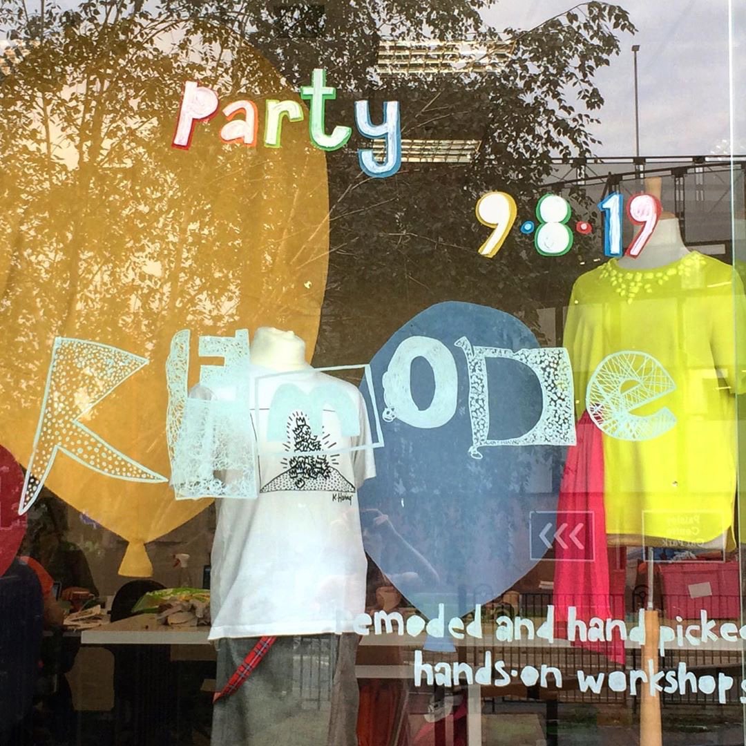 remodeyouth's tweet photo. Join us Friday the 9th of August for our @ReModeIt ReLocate party! 6.30-8.30pm at our Paisley shop.
We’ll have music, snacks &amp; £3 SALE! Come wish us Bon Voyage &amp; hear all about our next adventure!

#remode #relocate #party #movingday #ethicalfashion #paisley #scottishfashion https://t.co/wTCmIuvaOh