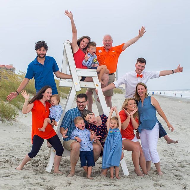 KaitlinMoose's tweet photo. 2 days until the Annual Moose Family Beach Trip! 💙🌊 so ready to see these crazy faces!
.
📷: @juliebostian_photographer .
.
.
.
.
.
.
#familybeachtrip #beachvibes #vitaminsea🌊 #familyphotography #northmyrtlebeach #southcarolina #splashstudios #moosefa… https://t.co/14hjhUhV0g https://t.co/hwkzt63ugx