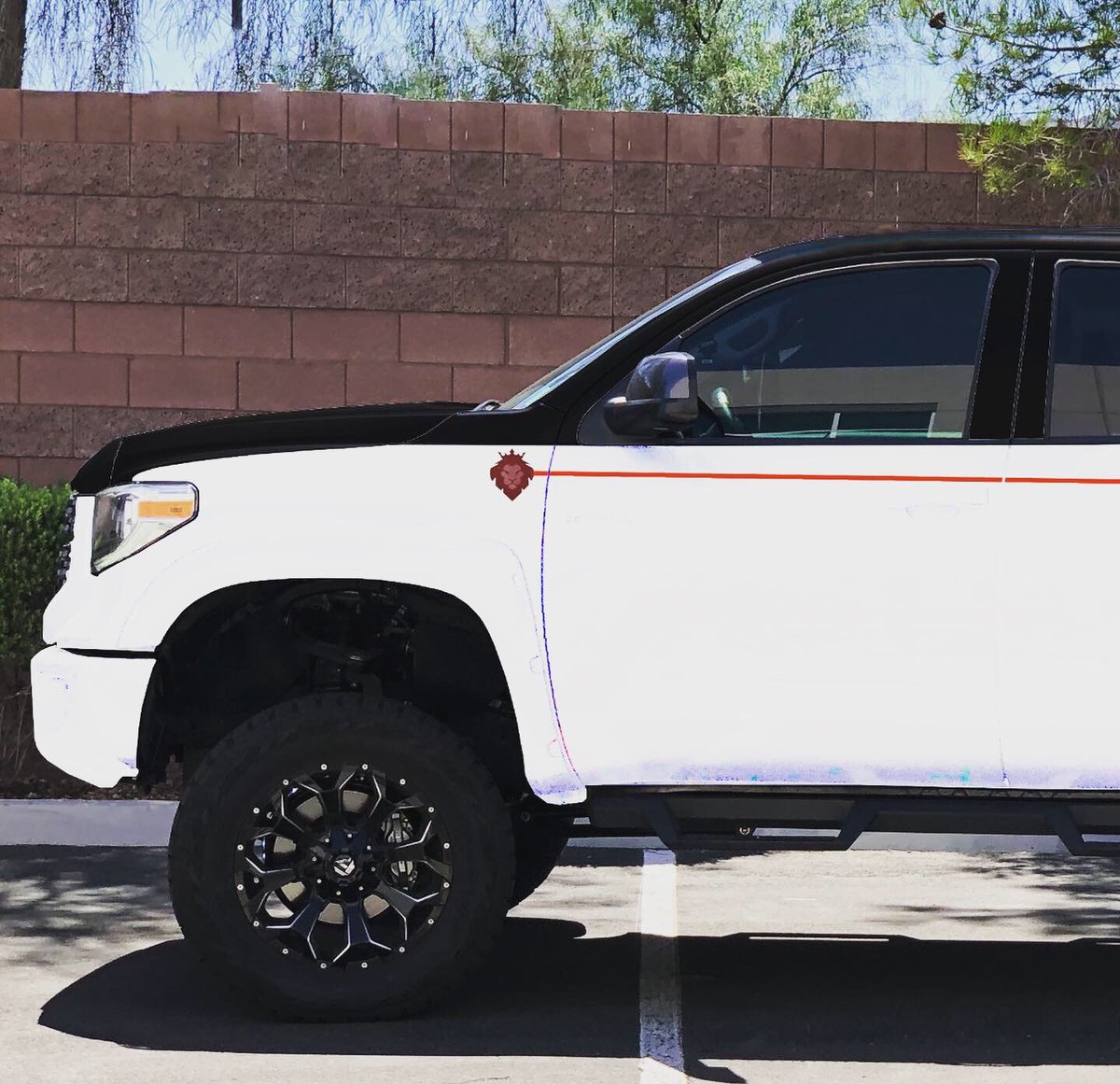 FindlayCustoms's tweet photo. Have an idea for a Custom Wrap? Shoot us a DM and weβll show you how it could look!
β’
SERIOUS INQUIRIES
β’
#customwrap #toyota #custom #vinylwrap #findlaycustoms #ideas #exotic #liftedtrucks #paintjob https://t.co/jbA5cmZ3NW