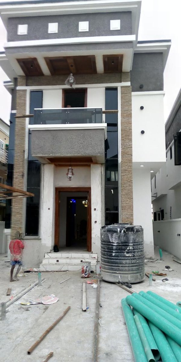 strutseries's tweet photo. #FreeAd "5 bedroom detached duplex" by @teamrealtor read more here: https://t.co/c3jPe6Xen2 https://t.co/ZHCahS0Bth