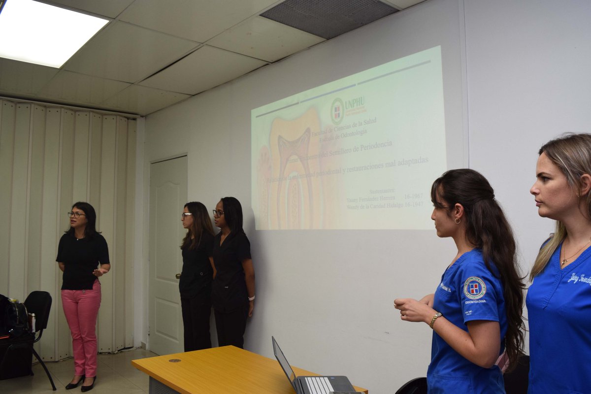 A través de los #semilleros de #investigación buscamos crear espacios que despierten el interés por la #investigacióncientífica en nuestra comunidad. 
#InvestigaciónUNPHU #InvestigacionesUNPHU #CienciadelaSalud #Periodoncia