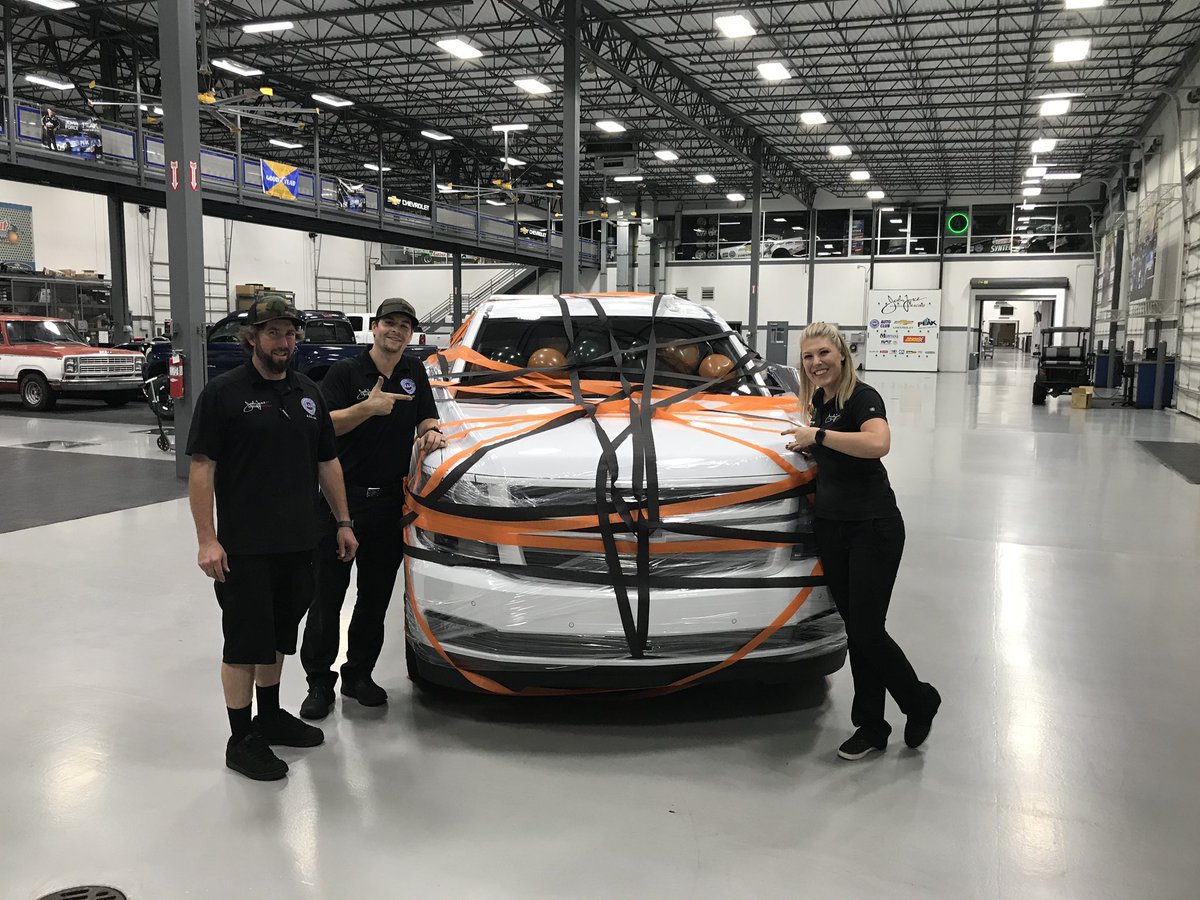 ProckRocket_TF's tweet image. The @JFR_Racing shop celebrated BIG in my @TeamChevy Tahoe RST for my 1st career @NHRA WIN! Thank you for making my first win even more special!