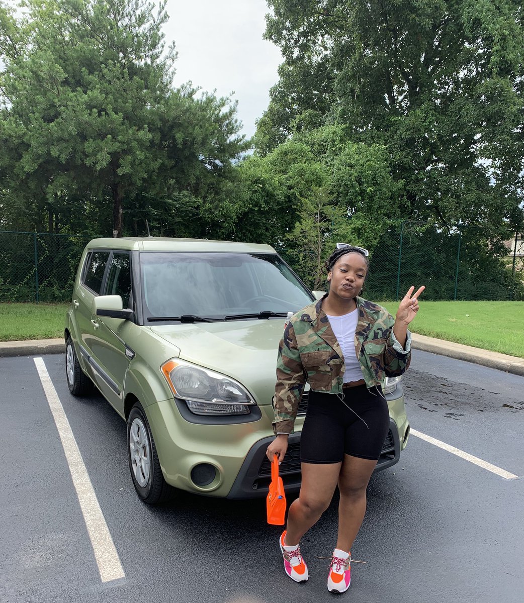 allhail_tinkk's tweet photo. just a cute girl ft . her new cute car π
#MEETCLAIR #blessed https://t.co/Y0zRu0L16f