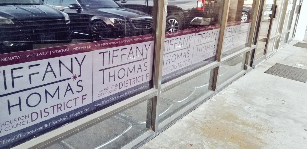 ThomasDTiffany's tweet image. When the neighborhood barber shop in #Tanglewilde supports you full stop! #DISTRICTF