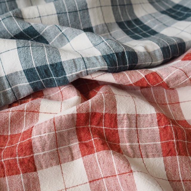 GuthrieGhani's tweet photo. Iβm loving these new cotton linen checks - they kinda have a crinkly texture with a more medium weight. Iβm thinking a really cute sleeveless blouse with a tie front π Both are in the just arrived section #guthrieghanifabric #checkfabric #fabriclove β¦ https://t.co/umaQ4nVT0n https://t.co/osJYBrL1Vh