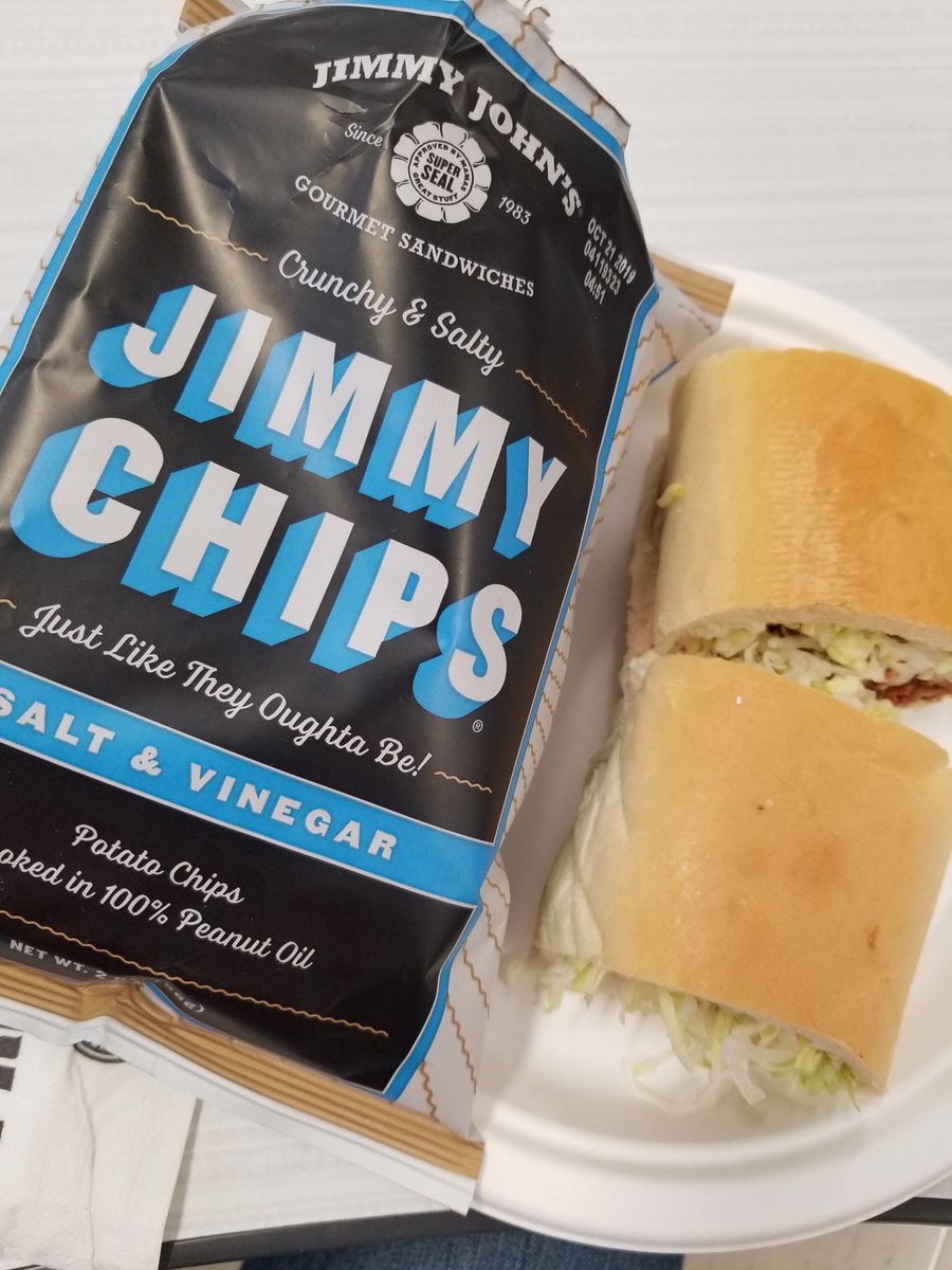 JeanahCady's tweet photo. Thanks @jimmyjohns and @PolserES PTA for our yummy dinner tonight! #polserSTEM #MeetTheTeacher https://t.co/svYt6cCMM8
