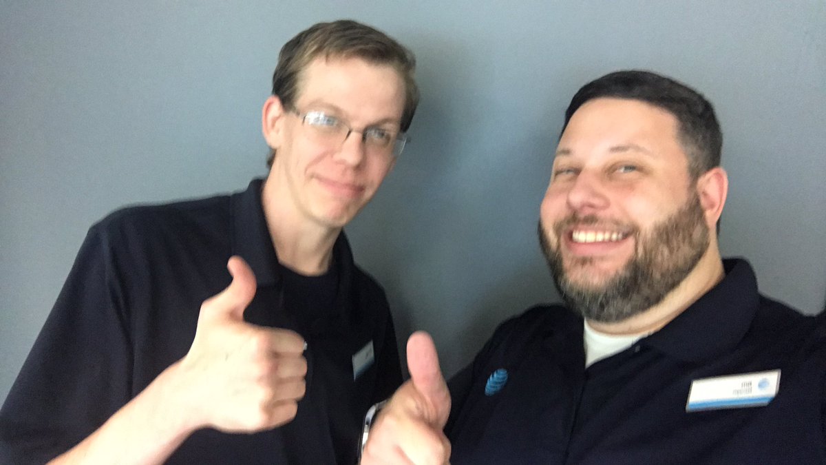 Wesley_Mobility's tweet photo. Mike closing out his Business Certification with a 5 line Sole Prop at Wesley Chapel @capo_jimmy @ReanTaube https://t.co/2qeANynBwW