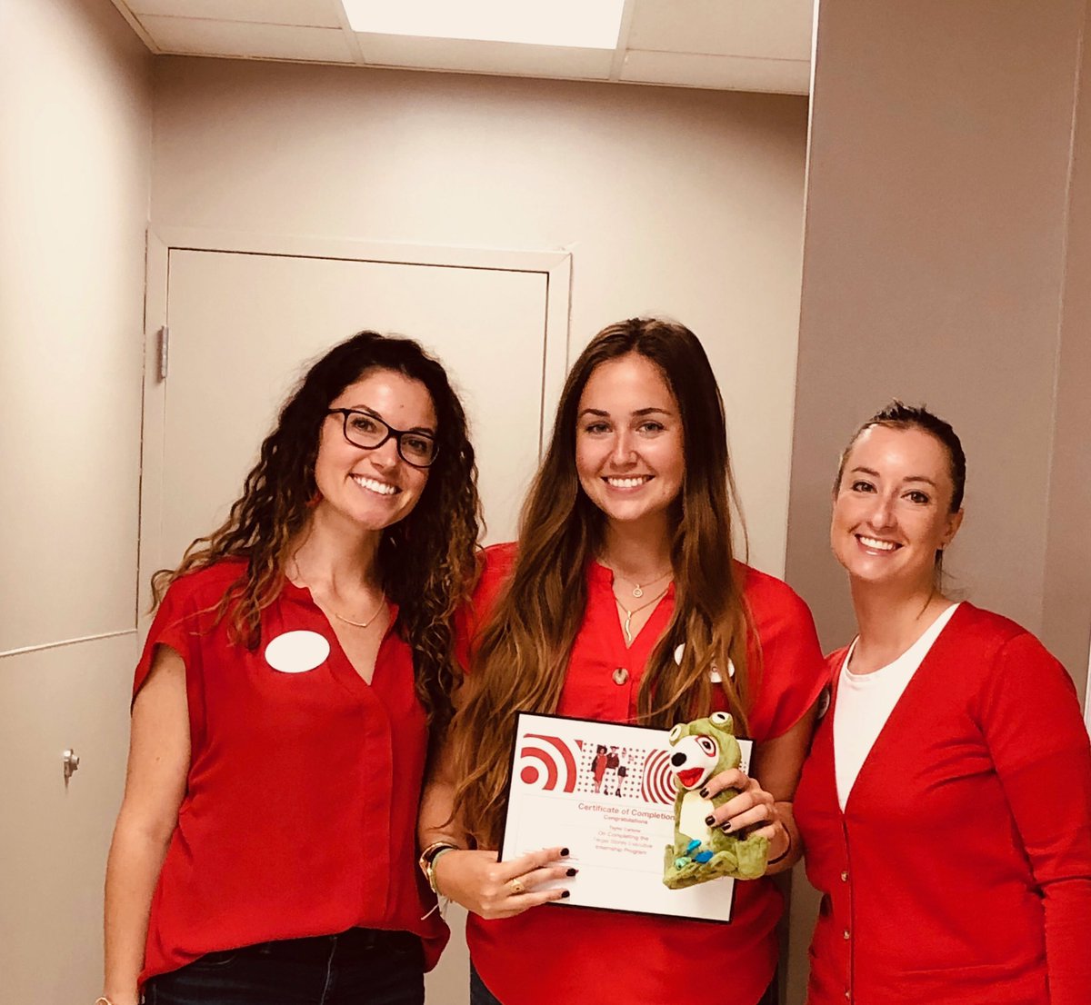 red_and_khaki's tweet photo. Congratulations to the #D439 #TGTinterns for successfully completing their summer internships and leading some impressive Graduation walks this week!! Huge thanks to the teams who hosted them for a fantastic summer!! #InternGraduation #Target @ginasullivan25 @GregPare1 @Target https://t.co/AtLA0zBIhf