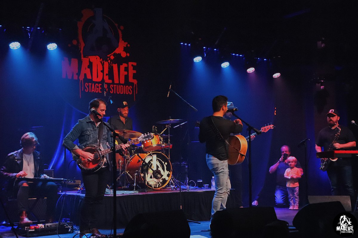 MadLifeStage's tweet photo. We had a great time last Saturday with #Georgia Country Artist, Eric Dodd 🎶 Also, special thanks to Hadley Elizabeth for opening the show! @EricDoddMusic @hadlayelizabeth
⠀⠀⠀⠀⠀⠀⠀⠀⠀
#EricDodd #HadleyElizabeth #MadLife https://t.co/I8RyuFESxx