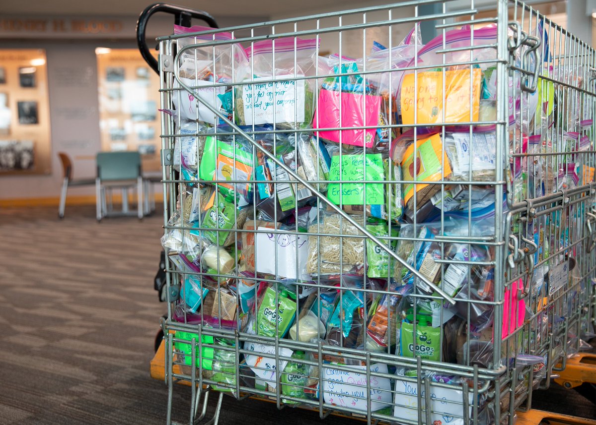 Davistechcolleg's tweet photo. Today our staff put together 500 pantry packs to support the Bountiful Food Pantry's No Hunger Zone initiative. 1 in 5 children in Davis School District are food insecure, and these packs are sent home with them on Fridays to help bridge the meals they will miss.
#davistech https://t.co/5PXX4pVtde