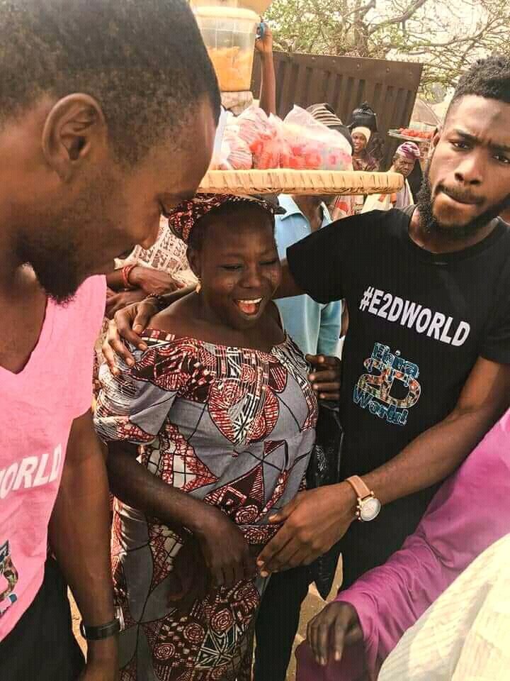 _e2dworld's tweet photo. In your own little way always  try to touch  souls by putting smiles on people's faces, That is the essence of good and healthy living . @DONJAZZY @matthewamad @thepamilerin @RealDreylo https://t.co/mCL4fLQVMa