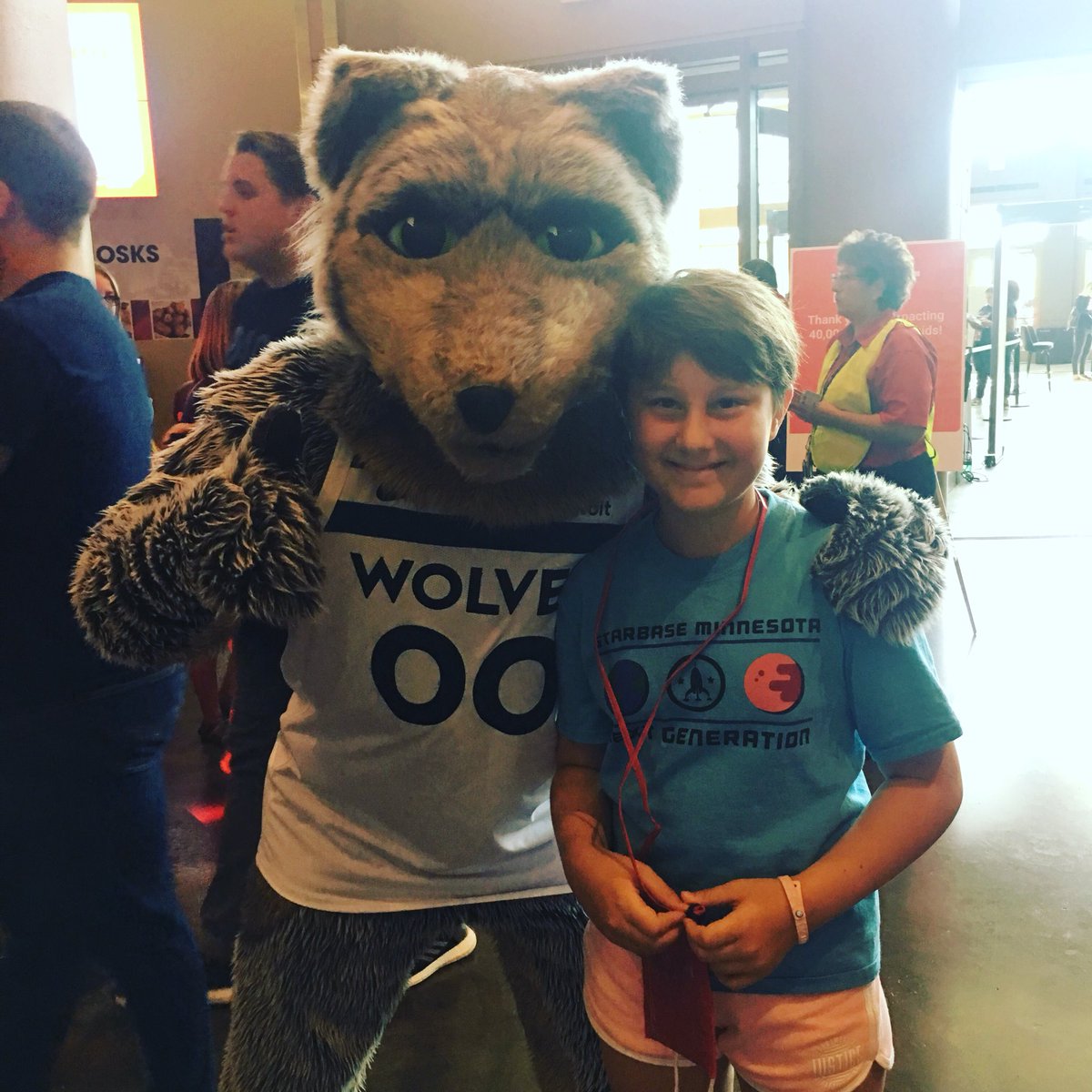 TessaJAnderson's tweet photo. @UnitedWayTC @Timberwolves #actionday https://t.co/pSe9laYiRB