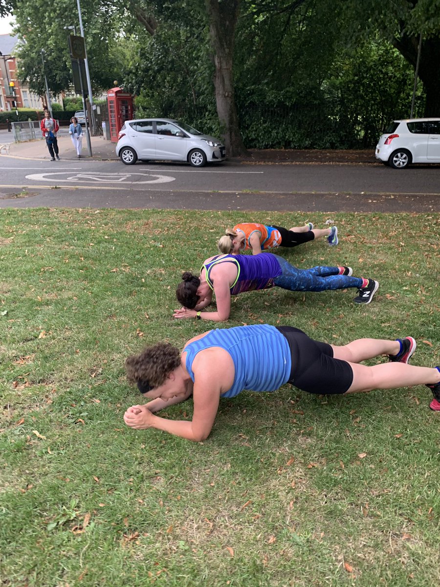 Cardiff_Dave's tweet photo. A truly tough @MotiCardiff session 2nite. Everyone worked extremely hard and I admit I kinda earned my #devildave name 😂

Thanks John @balega for the try ons and well done to our winners - it was super hard picking just 4 of you!

Thanks Huw for agreeing to lead the warm up 👍 https://t.co/zvjSivdEGj
