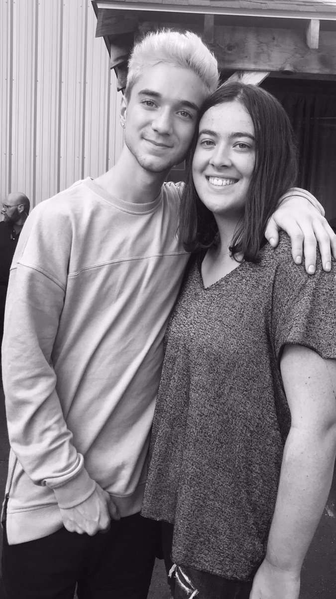 graceporter_'s tweet photo. i love daniel seavey https://t.co/wIfKOH9hYL