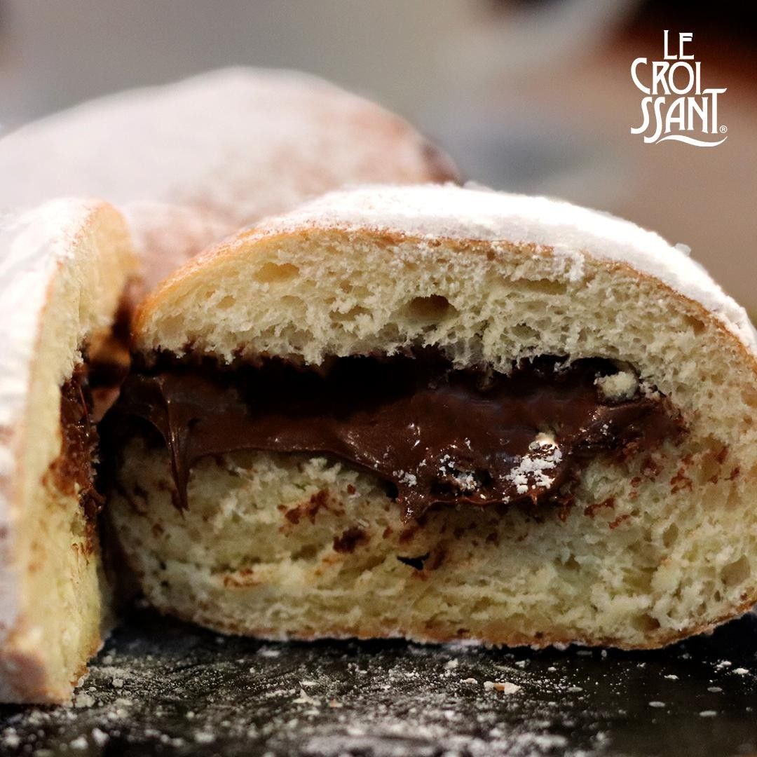 LeCroissantSV's tweet photo. Beignets de nutella, los favoritos de nuestro Chef Cyrille. #ViveLaFrance https://t.co/c9lHlqPsnd