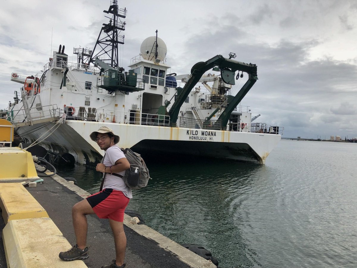 oSTEMUB's tweet photo. Happy Friday-eve, oSTEMerz! Today we'll be introducing our illustrious secretary, Gerardo Barrera! Gerardo uses he/him/his pronouns, and he's a rising senior majoring in Environmental Engineering. He loves his ugly hat and we do too😍Give us a follow to see who's introduced next! https://t.co/ETcynF4S4Y