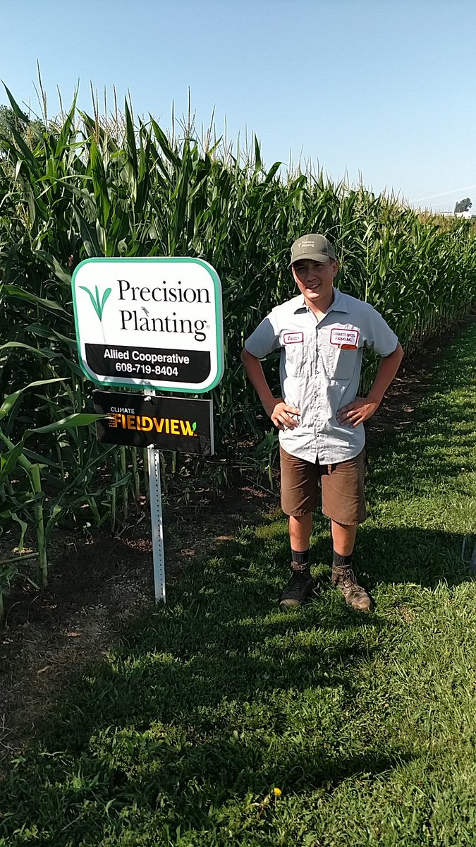 Schmitt Bros Inc. couldn't be happier with their <a href="/precisionplant/">Precision Planting</a> setup this year. With an interesting spring, #vdrive #deltaforce #cleansweep is still driving yields in Fountain City, WI. <a href="/CarterSchmitt5/">Carter Schmitt</a>  is excited to check out yield analysis on <a href="/FieldView/">FieldView</a> this fall!