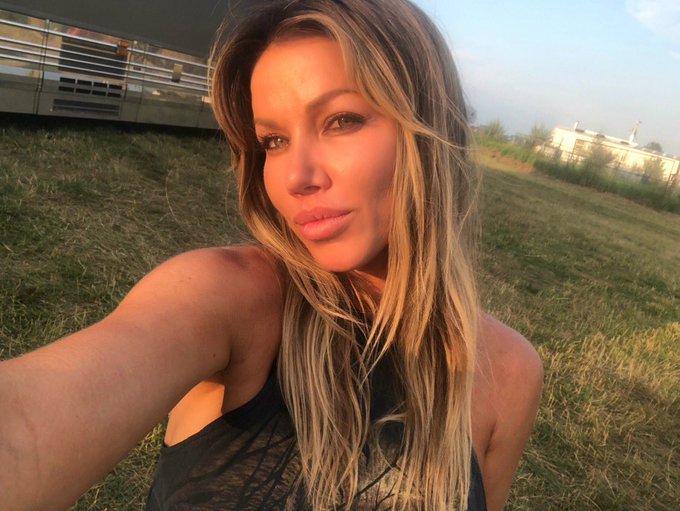 Last day at stugis. It&rsquo;s been a beautiful, relaxing week https://t.co/U2gI53wxqJ<a href="/tag/marcianomoment"class="tags"><span>#marcianomoment</span></a>